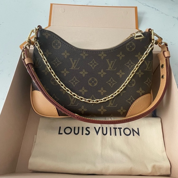 Louis Vuitton Handbags - Authentic Louis Vuitton Boulogne PM Handbag